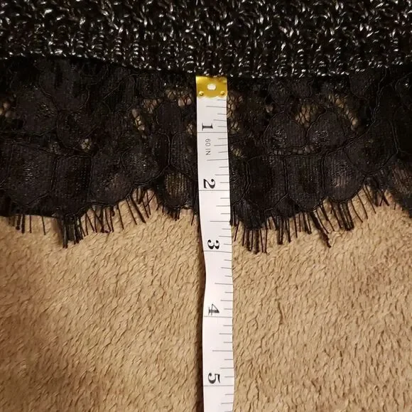 White House Black Market medium sweater - Picture 8 of 9